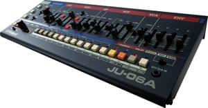 1598869798570-Roland JU 06A Boutique Sound Module Synthesizer4.jpg